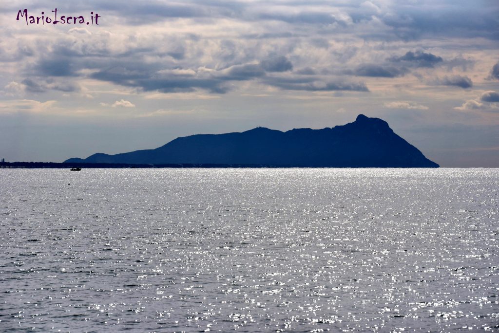 circeo sullo sfondo