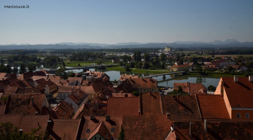 panorama con fiume